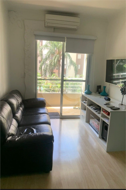 Apartamento com 48 metros, diferencial com 3 vagas de garagem, 2 escrituradas e uma sorteio.