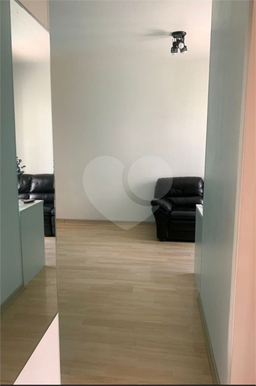 Apartamento com 48 metros, diferencial com 3 vagas de garagem, 2 escrituradas e uma sorteio.