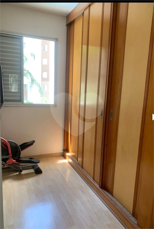Apartamento com 48 metros, diferencial com 3 vagas de garagem, 2 escrituradas e uma sorteio.