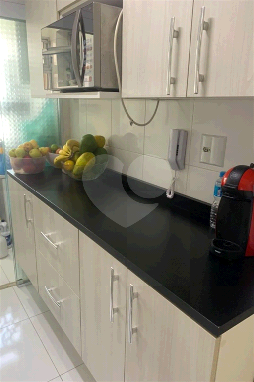 Apartamento com 48 metros, diferencial com 3 vagas de garagem, 2 escrituradas e uma sorteio.