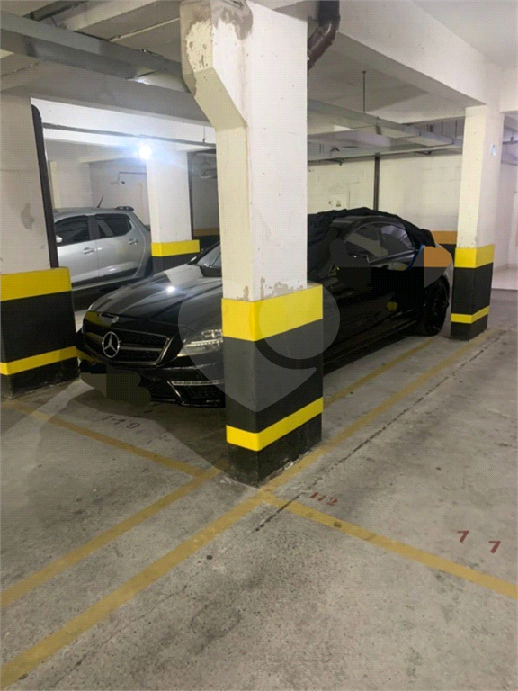 Apartamento com 48 metros, diferencial com 3 vagas de garagem, 2 escrituradas e uma sorteio.