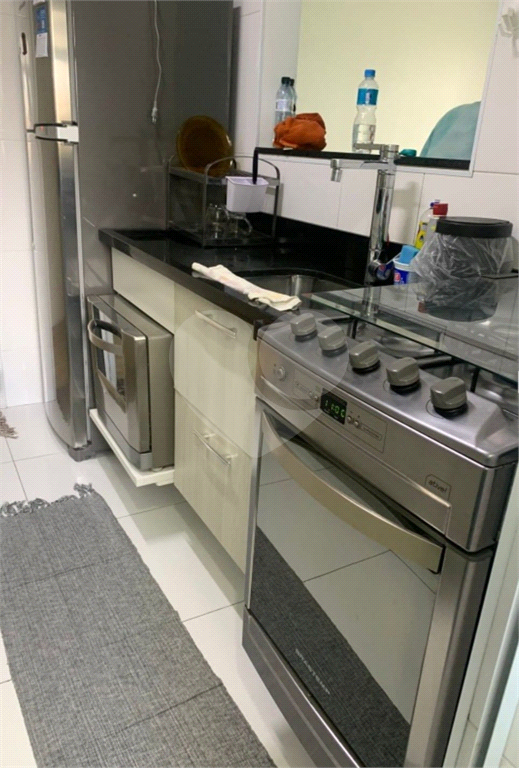 Apartamento com 48 metros, diferencial com 3 vagas de garagem, 2 escrituradas e uma sorteio.