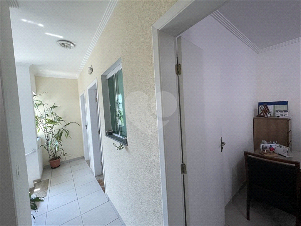 Excelente sobrado comercial ou Residencial com 3 vagas de garagem-Vila Gustavo