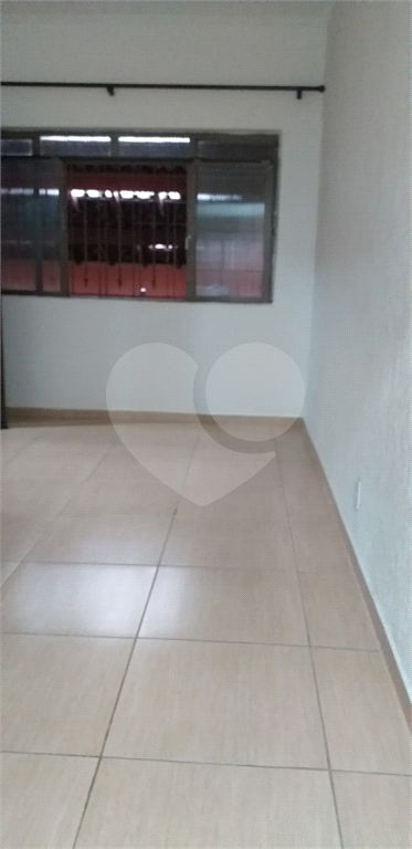 Sobrado pronto para morar
