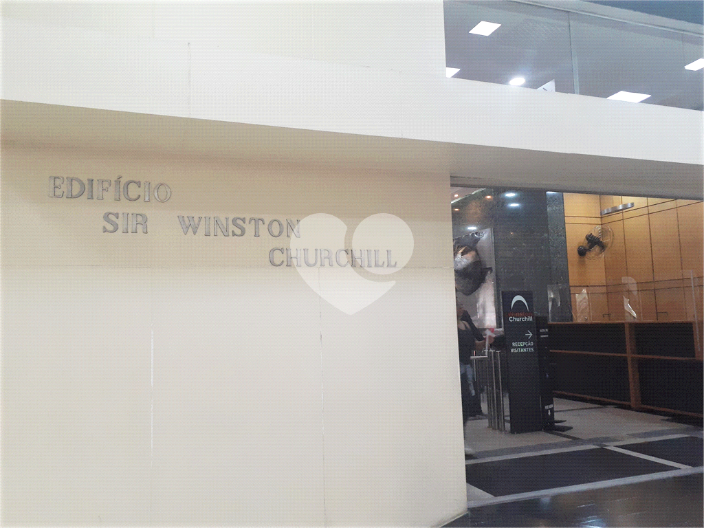 Conjunto comercial à venda 03 salas com 01 garagem  na  Av. Paulista - Edifício Winston Churchill