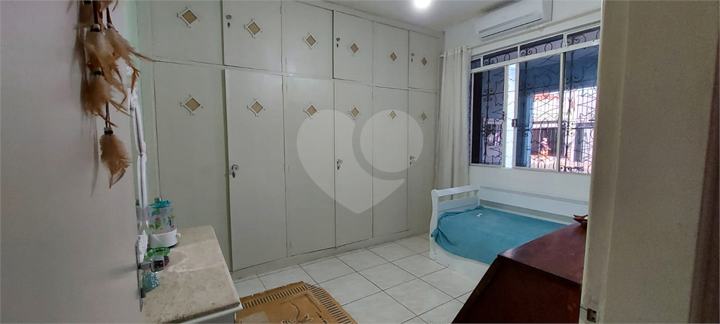 Casa à venda com 3 quartos, 270m² - Foto 16