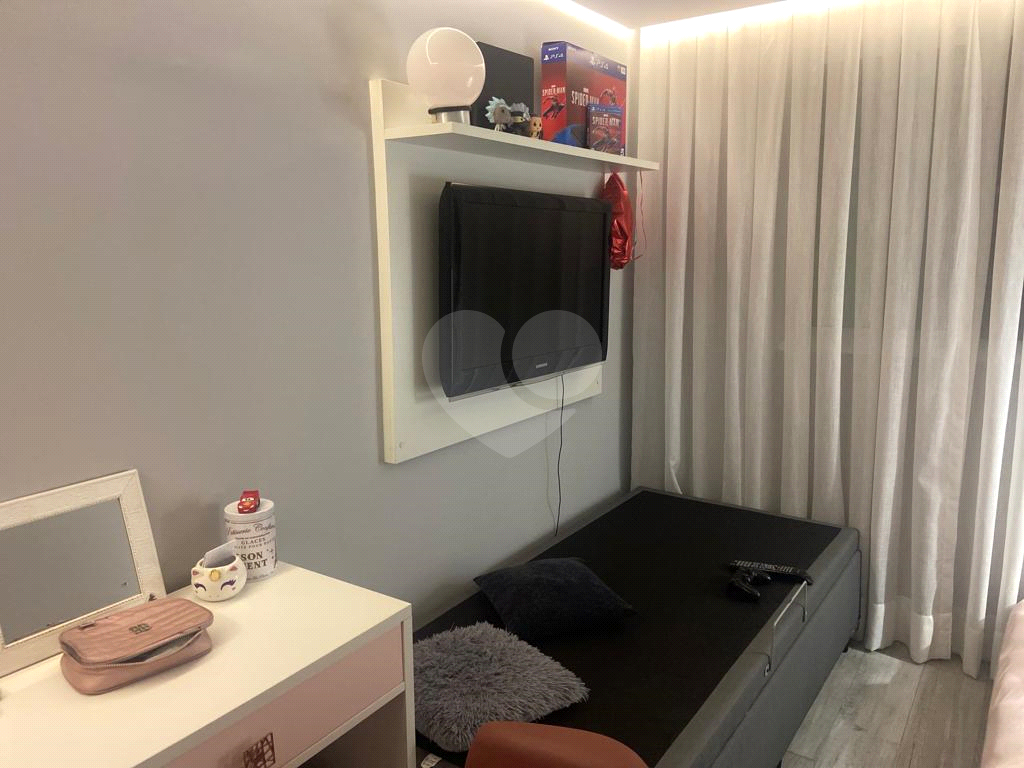 APARTAMENTO em VILA NOSSA SENHORA DAS VITÓRIAS