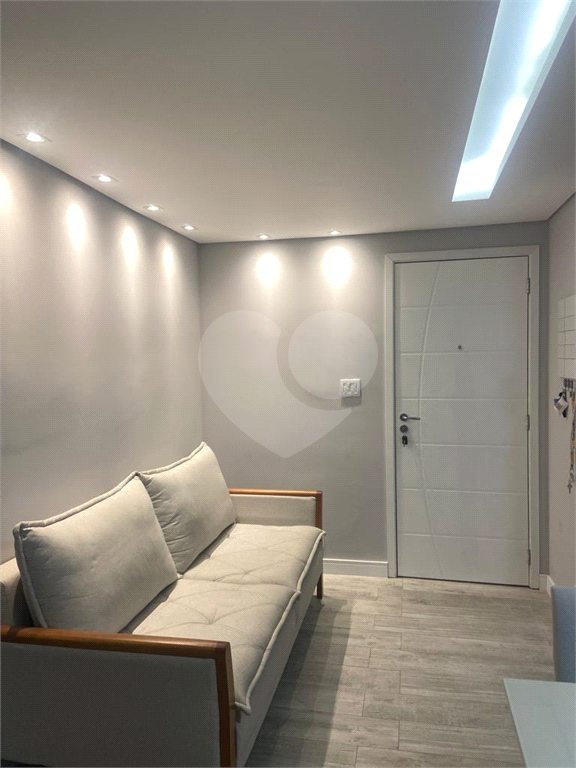 APARTAMENTO em VILA NOSSA SENHORA DAS VITÓRIAS