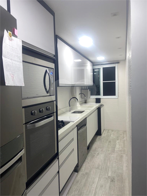 APARTAMENTO em VILA NOSSA SENHORA DAS VITÓRIAS