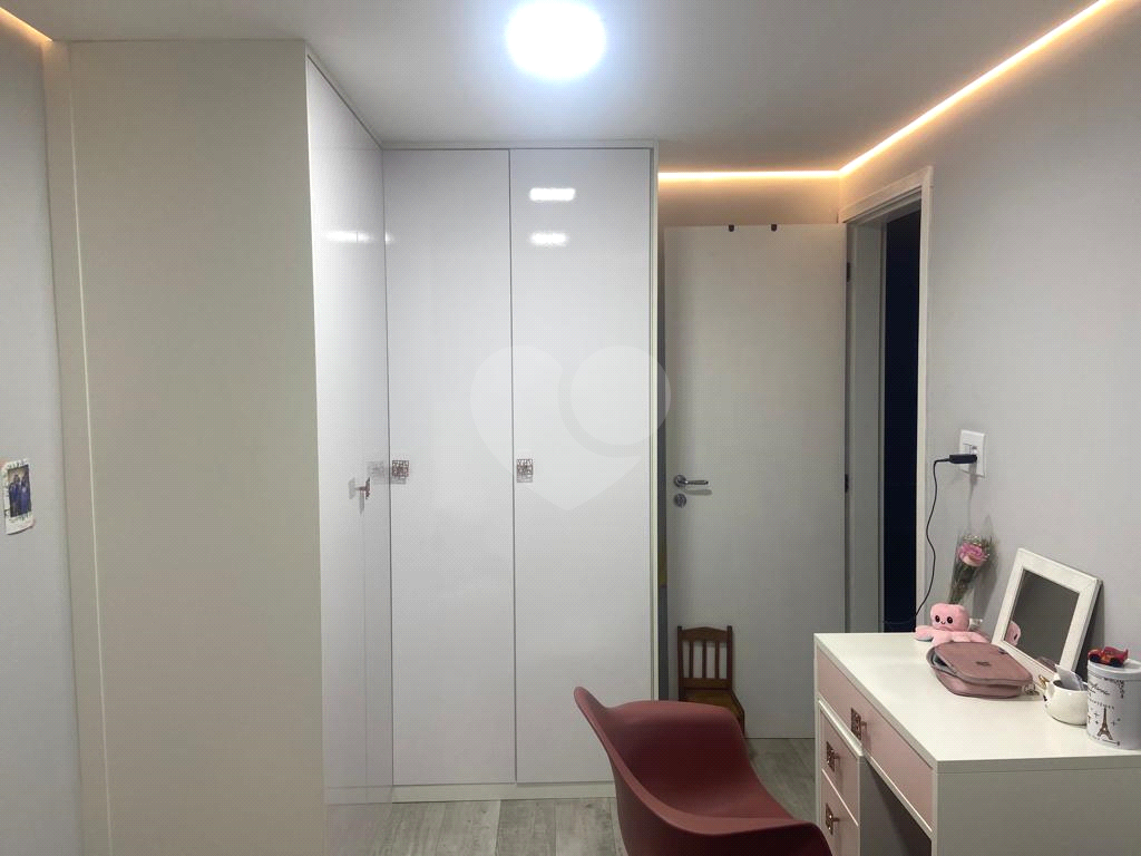 APARTAMENTO em VILA NOSSA SENHORA DAS VITÓRIAS