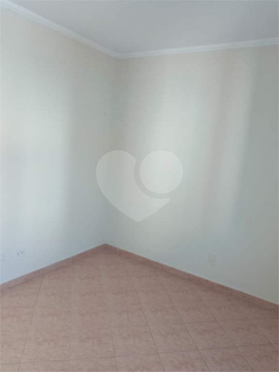APARTAMENTO em TREMEMBÉ