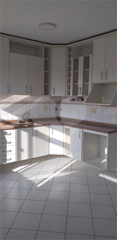 APARTAMENTO em TREMEMBÉ