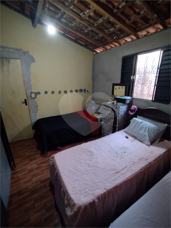 Casa à venda com 3 quartos, 60m² - Foto 8