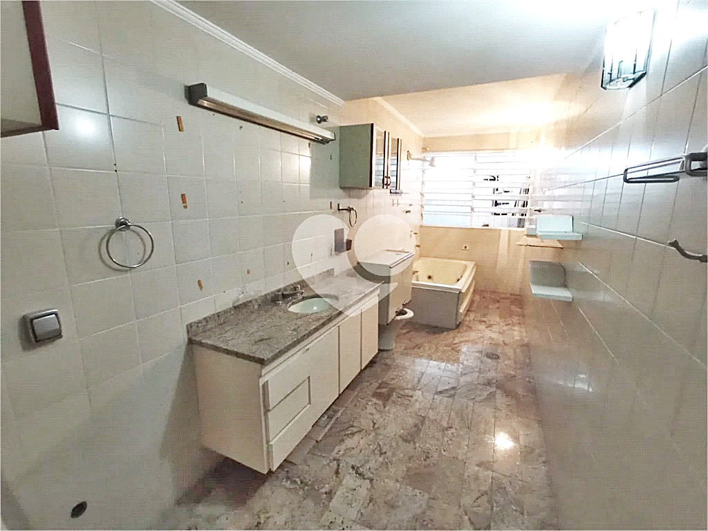 Casa à venda com 4 quartos, 280m² - Foto 30