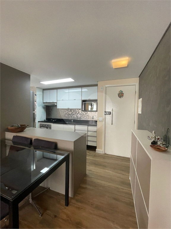 Apartamento no Morumbi, 3 dormitórios 1 suíte e 1 vaga 