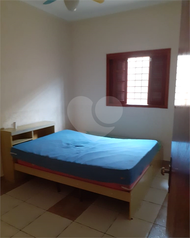 Casa à venda na Praia Grande - 135m² com 3 quartos e 4 vagas - Bairro Maracanã