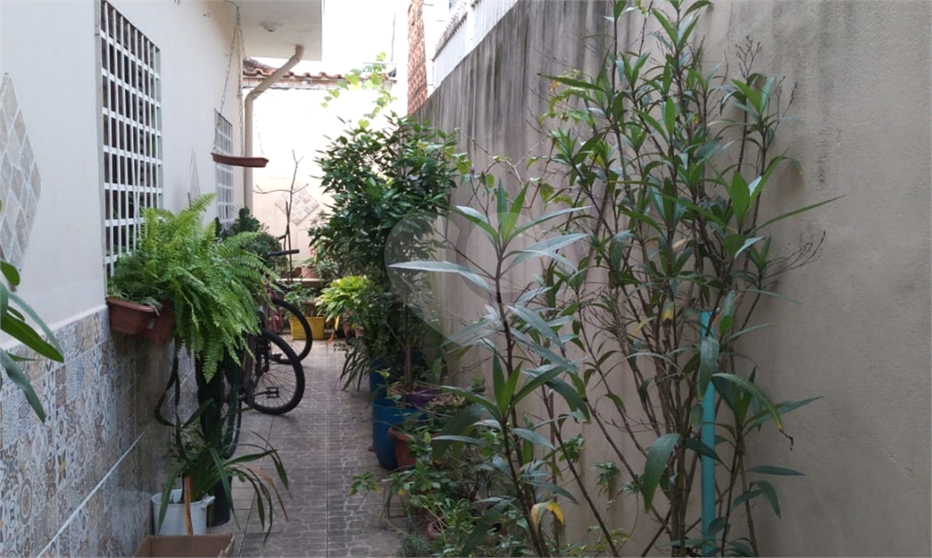 Casa à venda na Praia Grande - 135m² com 3 quartos e 4 vagas - Bairro Maracanã