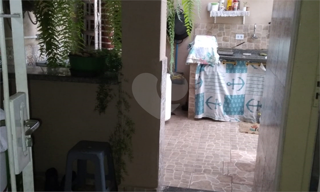 Casa à venda na Praia Grande - 135m² com 3 quartos e 4 vagas - Bairro Maracanã