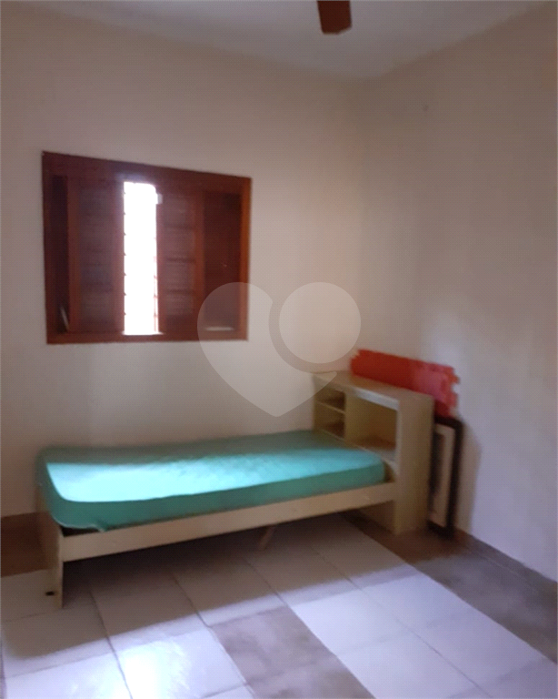 Casa à venda na Praia Grande - 135m² com 3 quartos e 4 vagas - Bairro Maracanã