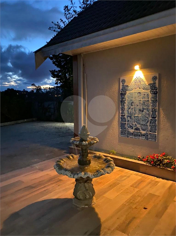Casa em condomínio com 6 suítes em Campos do Jordão 