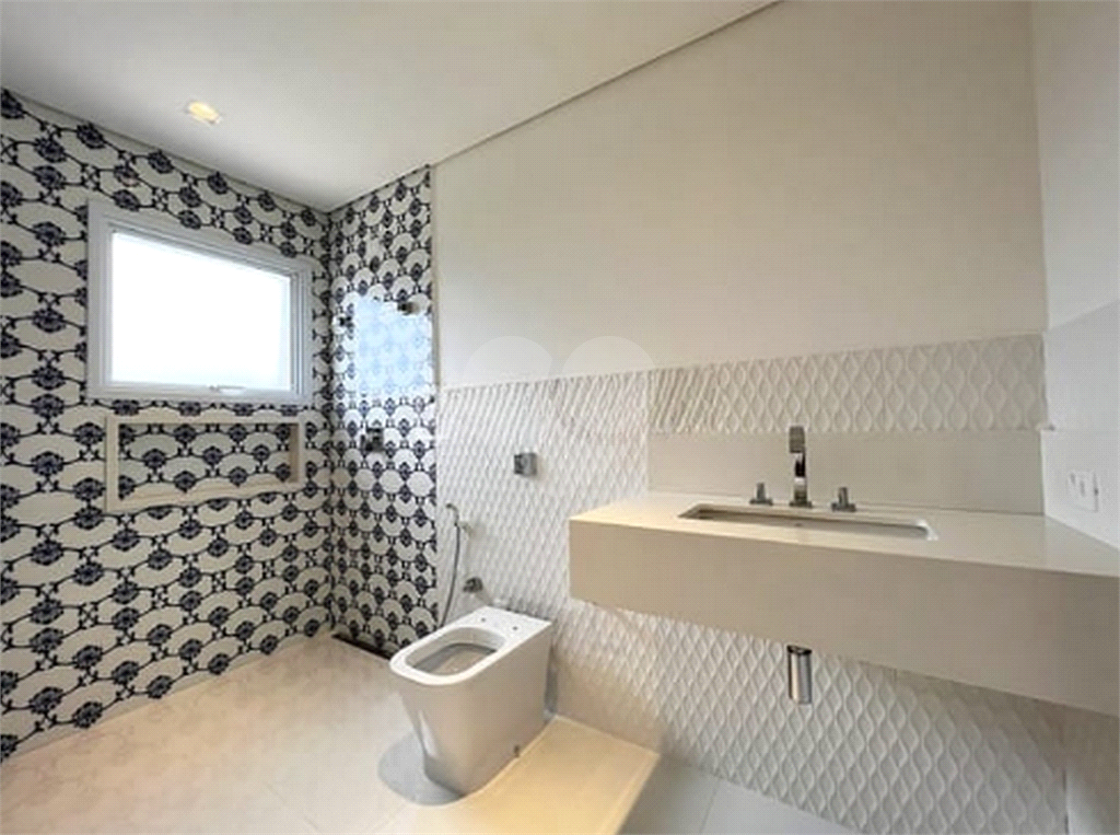 Casa em condomínio com 6 suítes em Campos do Jordão 