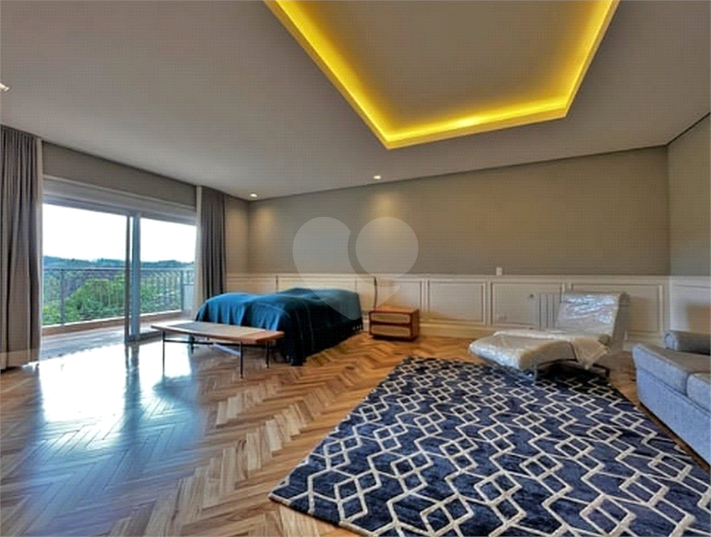 Casa em condomínio com 6 suítes em Campos do Jordão 