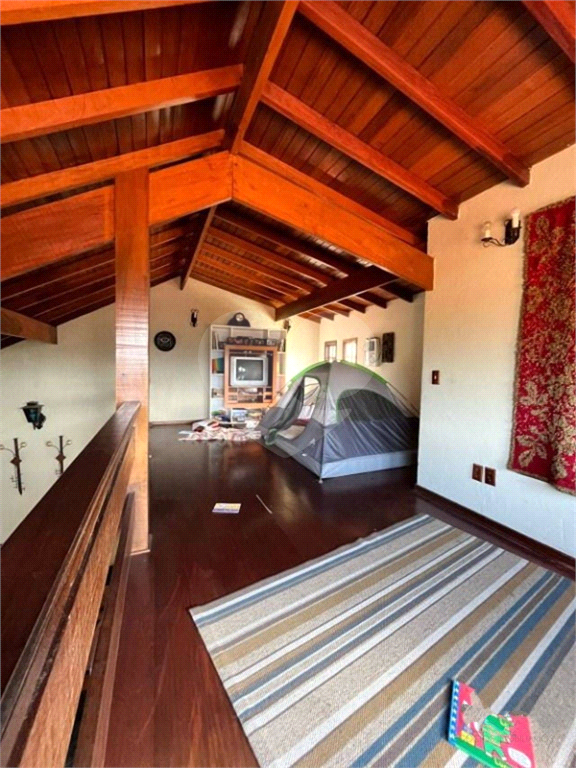 Casa à venda com 8 quartos, 345m² - Foto 17