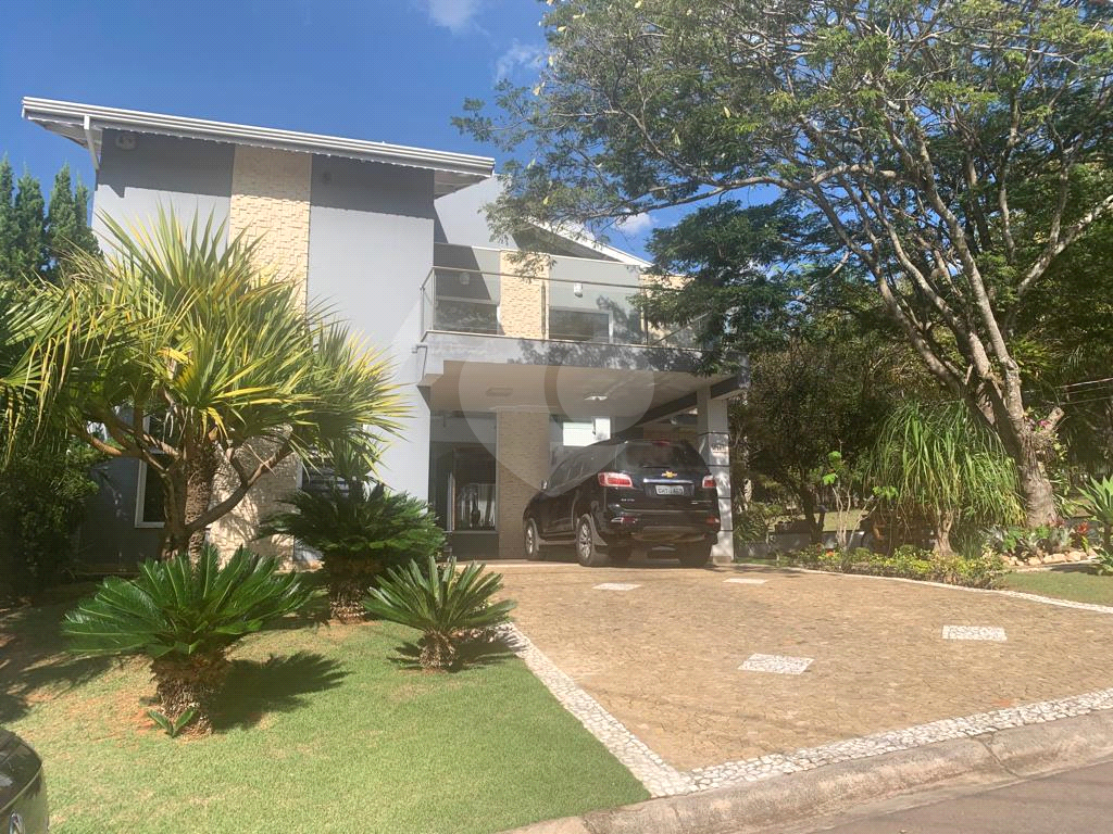 Casa de Condomínio à venda com 4 quartos, 370m² - Foto 1