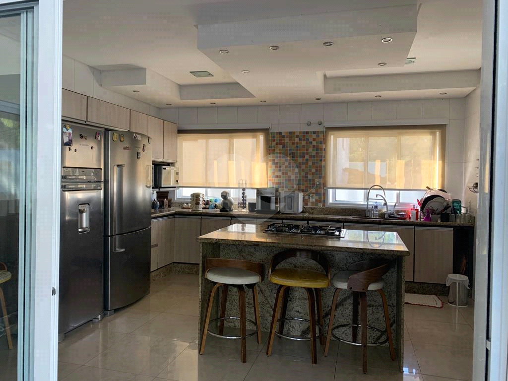 Casa de Condomínio à venda com 4 quartos, 370m² - Foto 13
