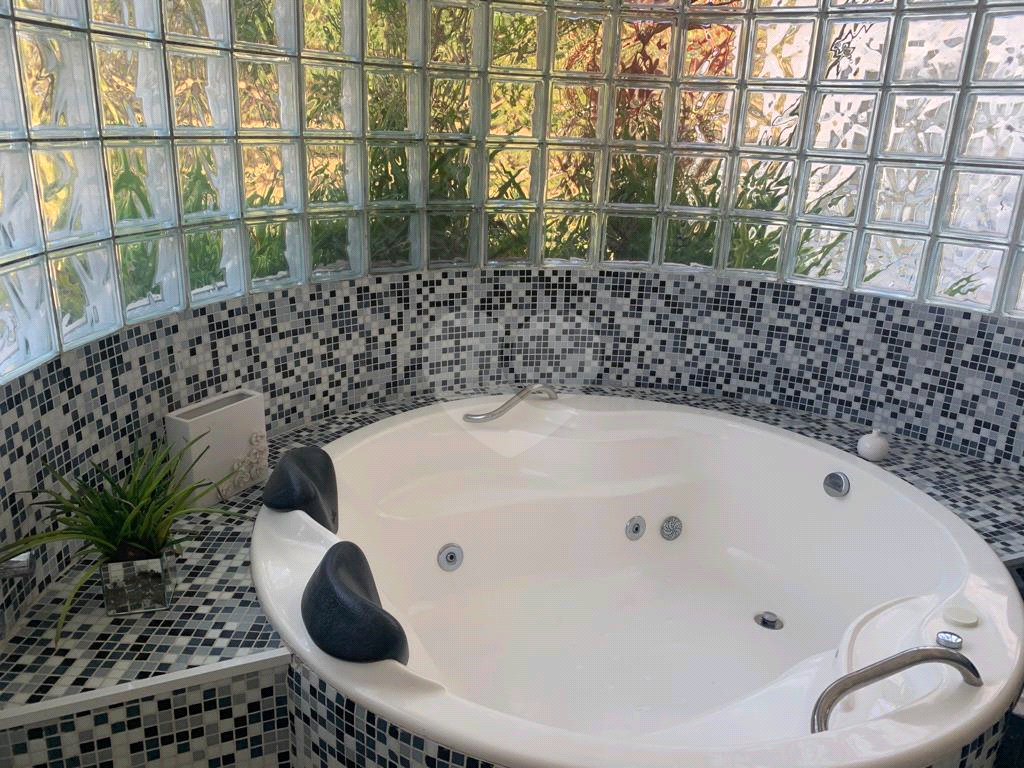 Casa de Condomínio à venda com 4 quartos, 370m² - Foto 25