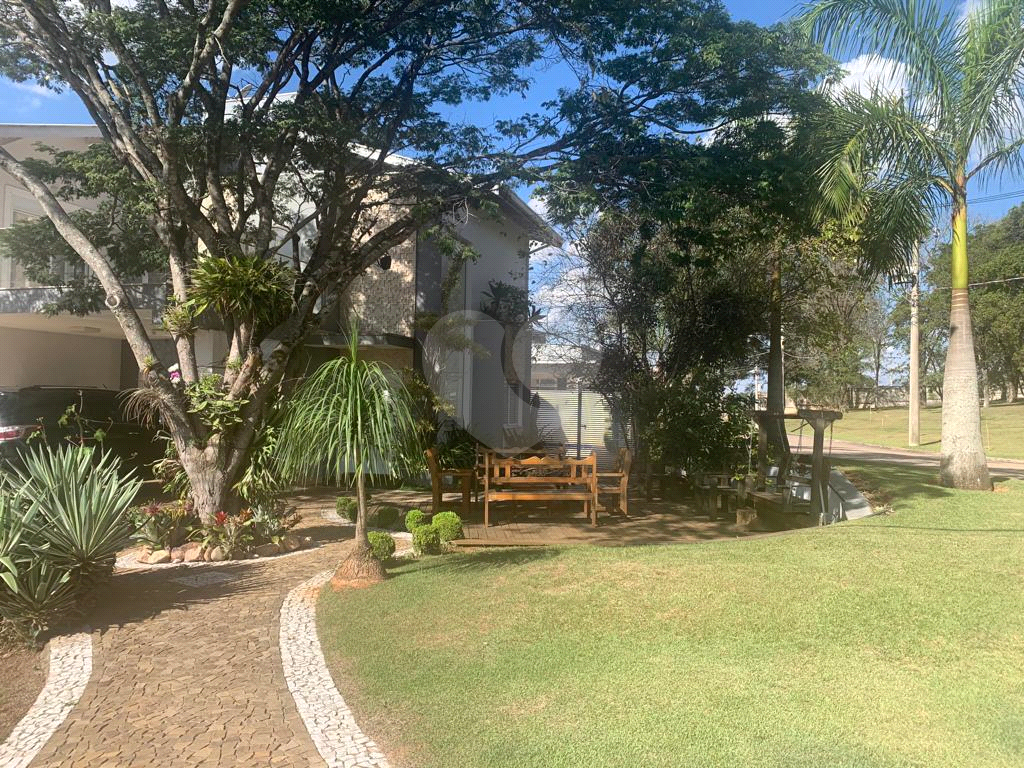 Casa de Condomínio à venda com 4 quartos, 370m² - Foto 2