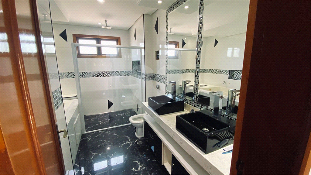 Casa de Condomínio à venda com 5 quartos, 413m² - Foto 19