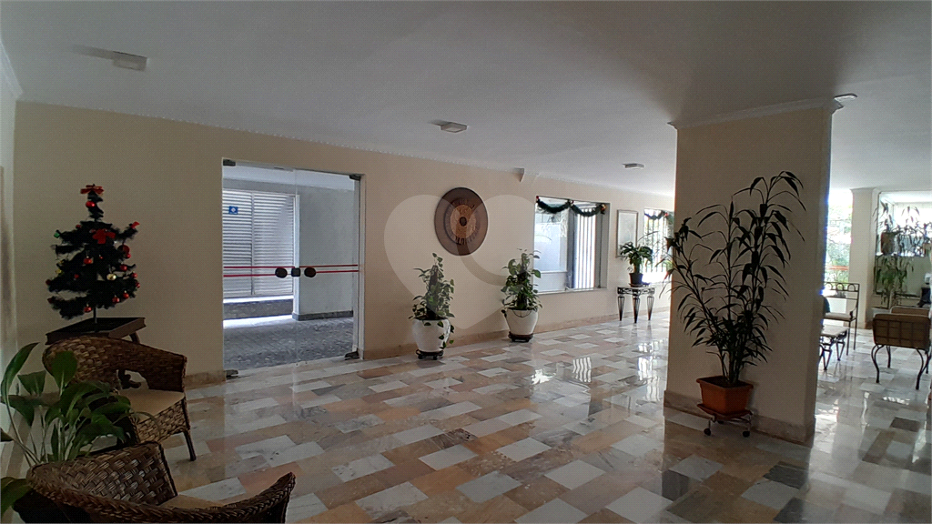 APARTAMENTO em PINHEIROS