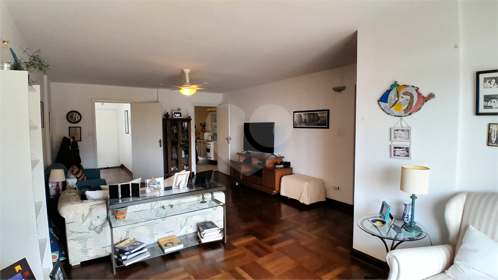 APARTAMENTO em PINHEIROS
