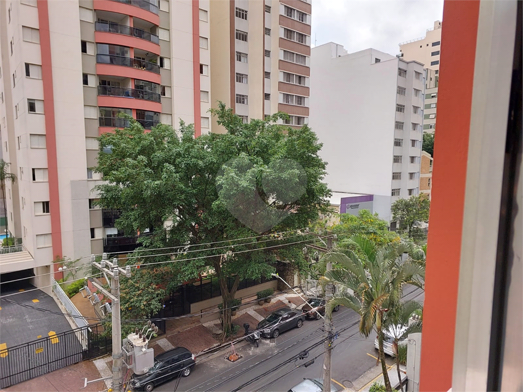 Apartamento a venda 3 dormitorios -possui cabeamento especifico para suportar fibra optica de alta velocidade, bastante utilizada por gamers, e profissionais de gravam lives e transmissões ao vivo. -  Perdizes