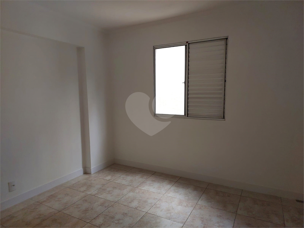 Apartamento a venda 3 dormitorios -possui cabeamento especifico para suportar fibra optica de alta velocidade, bastante utilizada por gamers, e profissionais de gravam lives e transmissões ao vivo. -  Perdizes