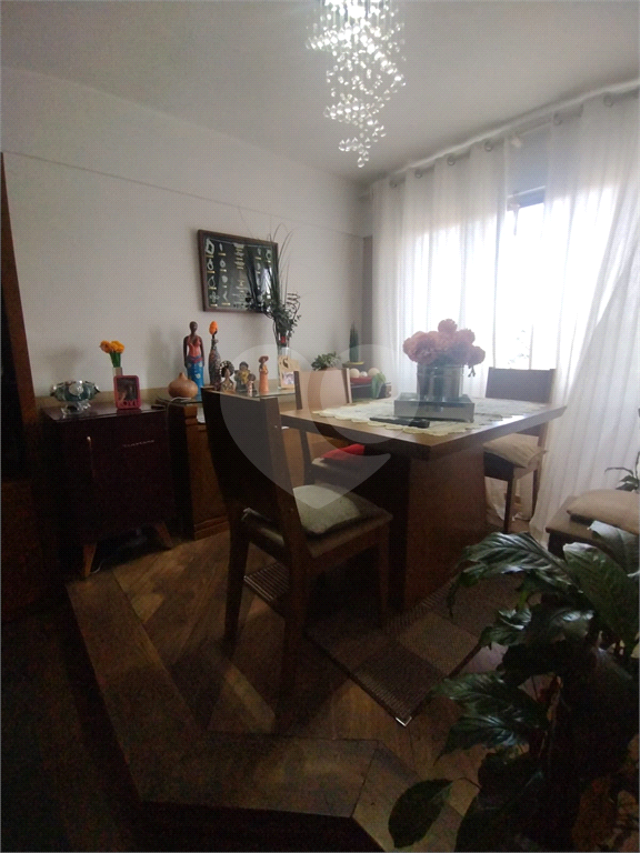 Apartamento à venda com 2 quartos, 70m² - Foto 6