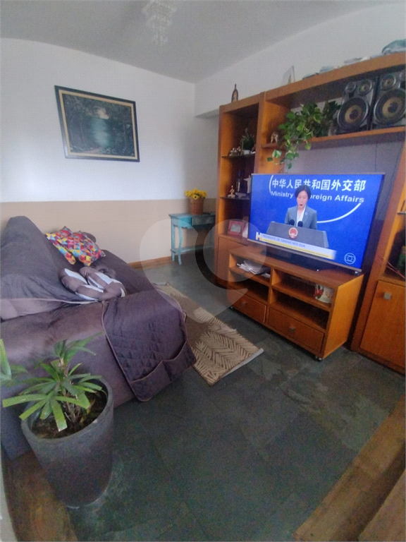 Apartamento à venda com 2 quartos, 70m² - Foto 16