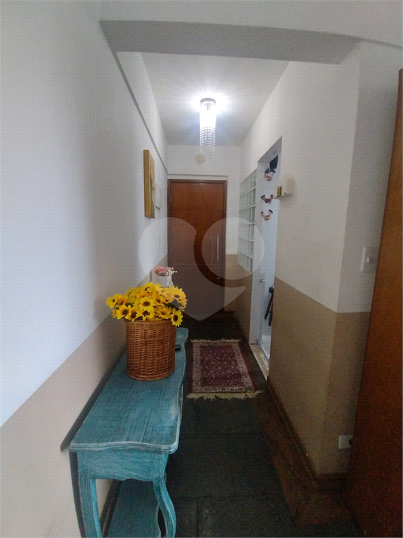 Apartamento à venda com 2 quartos, 70m² - Foto 11