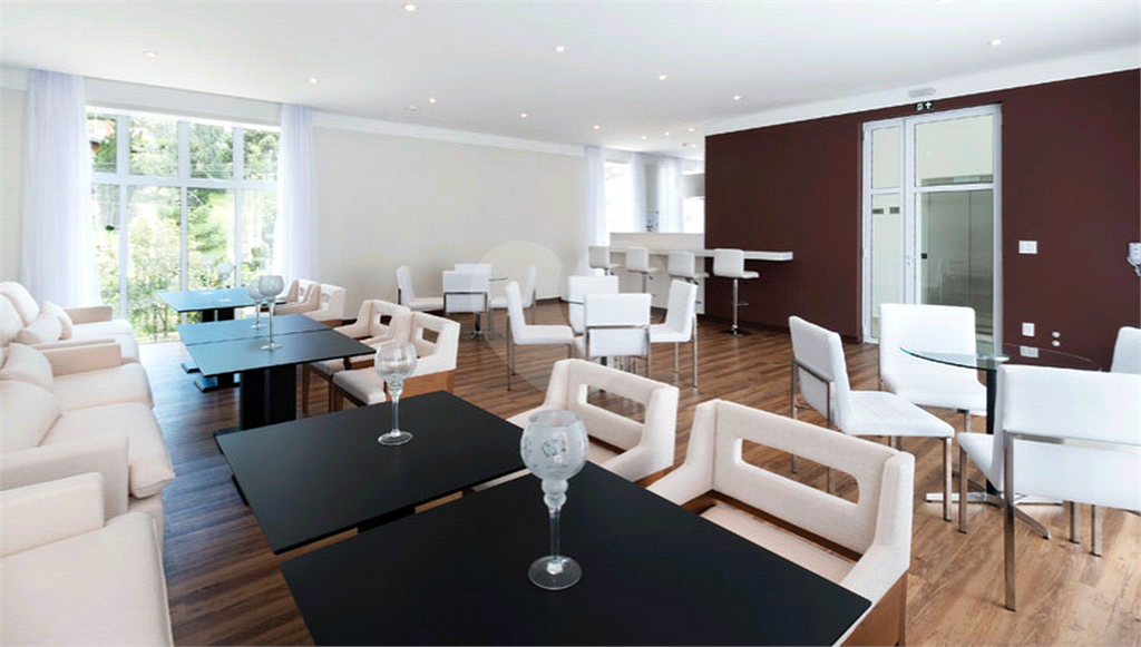 Apartamento Mobiliado com 3 quartos, 101 m² , 2 vagas em Campos do Jordão