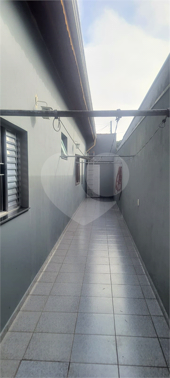 Casa à venda com 3 quartos, 200m² - Foto 24