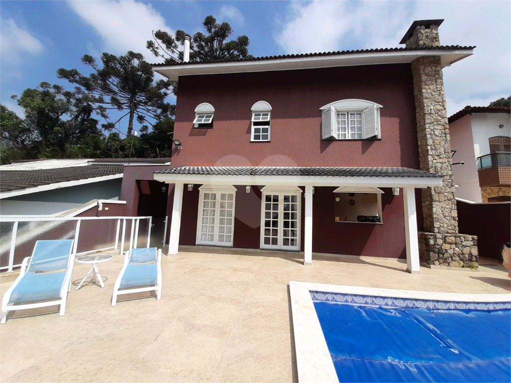 Sobrado para venda 4 dormitórios, piscina zona norte São Paulo
