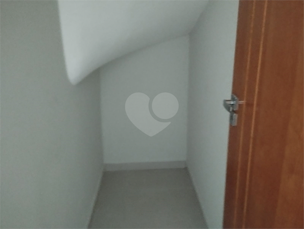 Sobrado novo com 3 quartos na Vila Mazzei