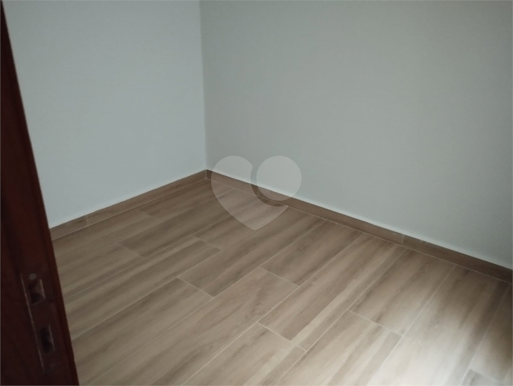 Sobrado novo com 3 quartos na Vila Mazzei