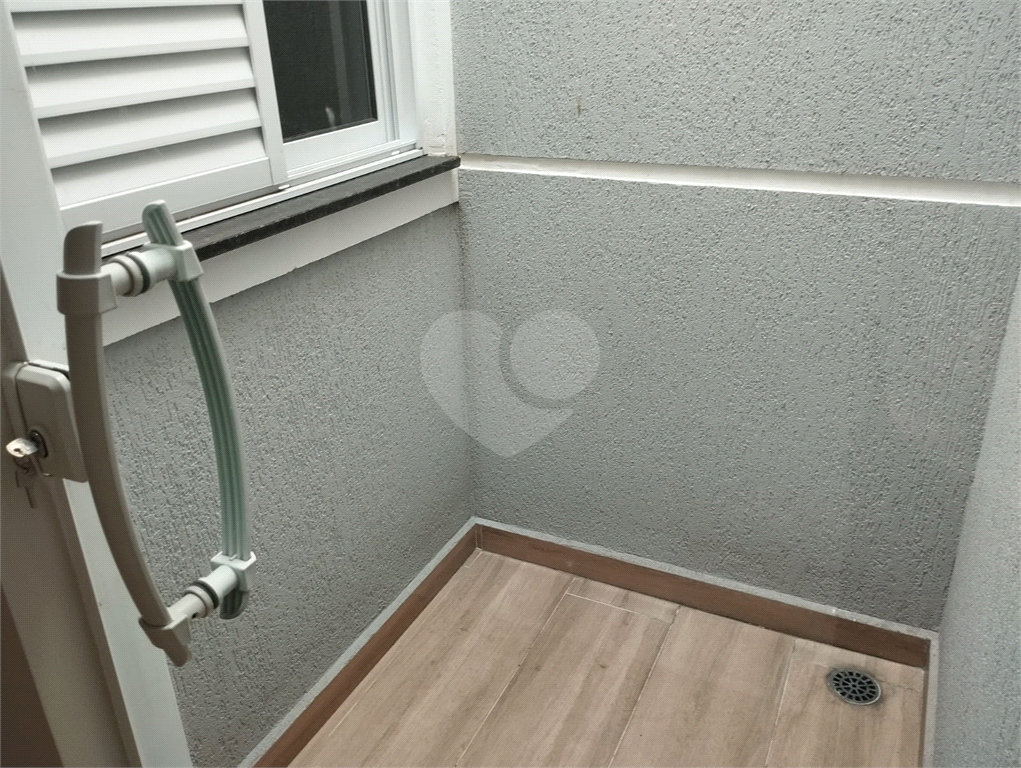 Sobrado novo com 3 quartos na Vila Mazzei
