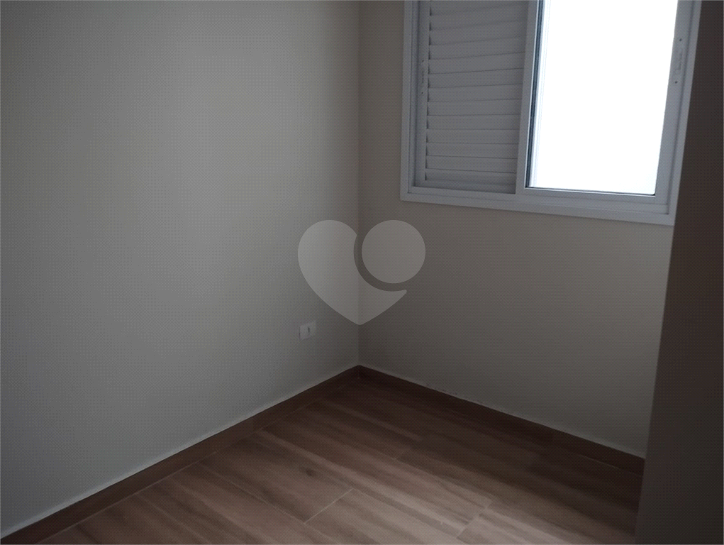 Sobrado novo com 3 quartos na Vila Mazzei