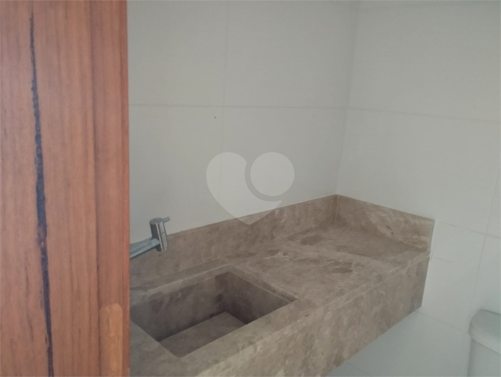 Sobrado novo com 3 quartos na vila Mazzei