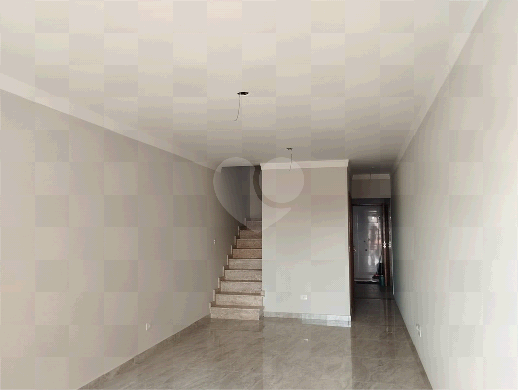 Sobrado novo com 3 quartos na vila Mazzei