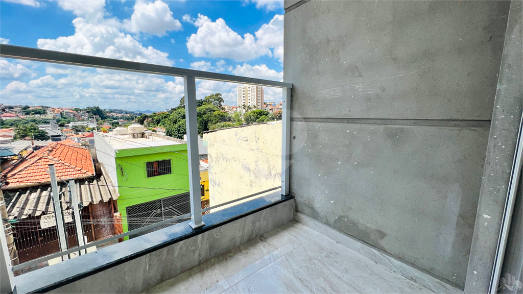 Sobrado novo com 3 quartos na vila Mazzei