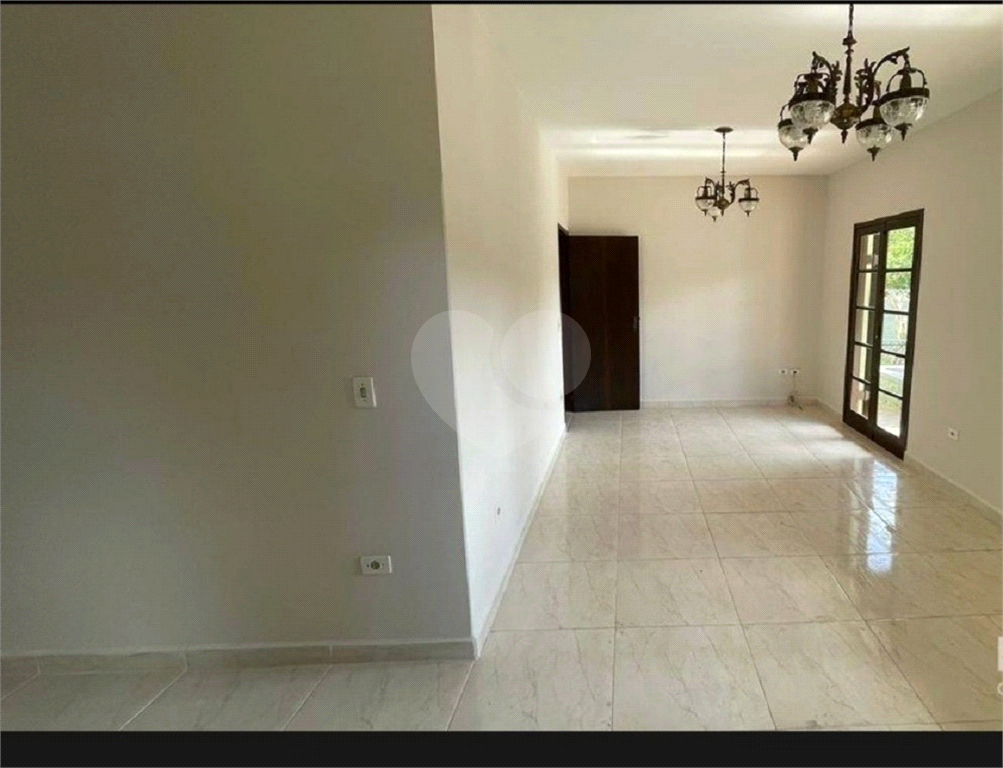 Casa à venda e aluguel com 3 quartos, 200m² - Foto 6